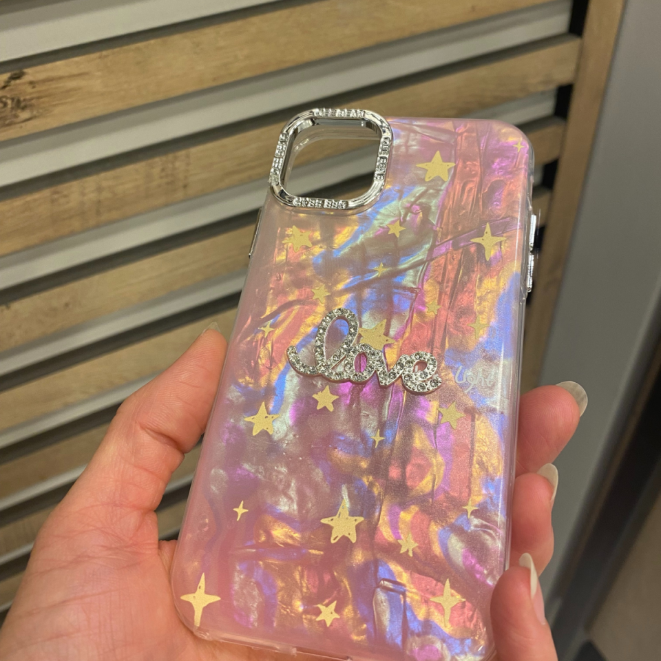 IPhone 11 Yıldızlı ve Renkli Tasarımlı Telefon Kılıfı – Parlak ve Şık Koruma