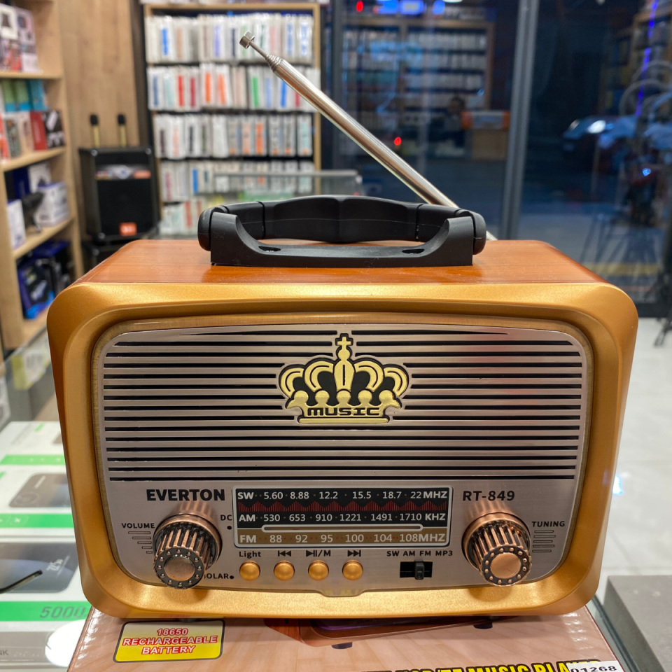 Nostalji Radyo,  Retro Tasarım Bluetooth Bağlantı Özelliği  Taşınabilir Radyo